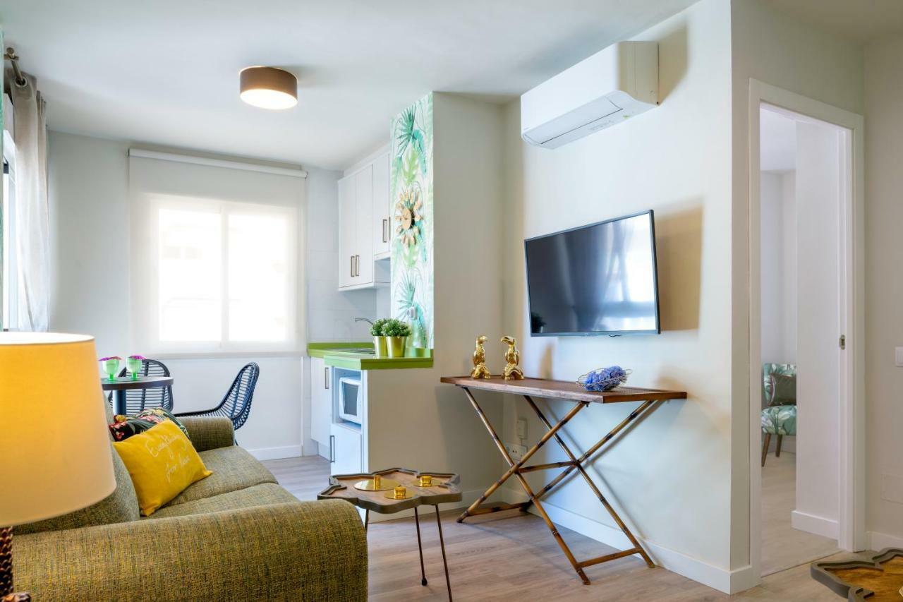 Malagueta Malibu Apartment Malaga Exterior photo